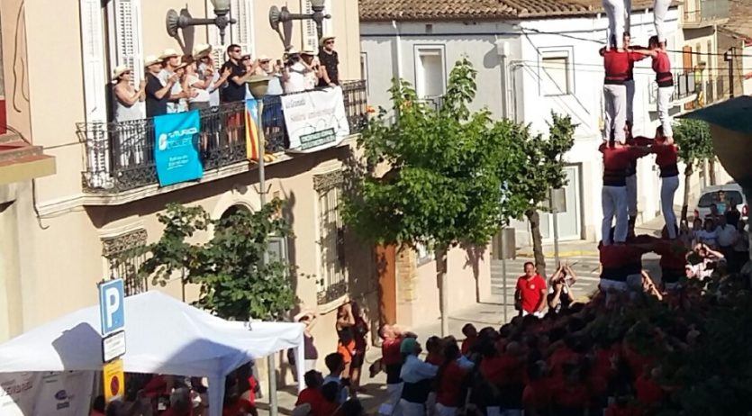 Xicots, Joves de Valls i Castellers de Sant Cugat les colles de la diada de la FM de la Granada