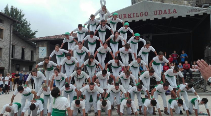 Els Falcons han tingut una marató d’actuacions prèvia a la festa major de San Quintí