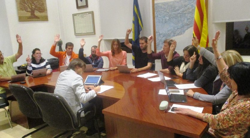 Olèrdola rebutja per unanimitat l’aplicació del 155 i exigeix la llibertat dels Jordis