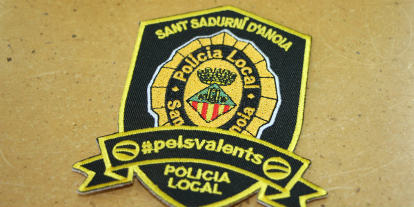 La Policia Local de Sant Sadurní col.labora en la campanya Escuts Solidaris