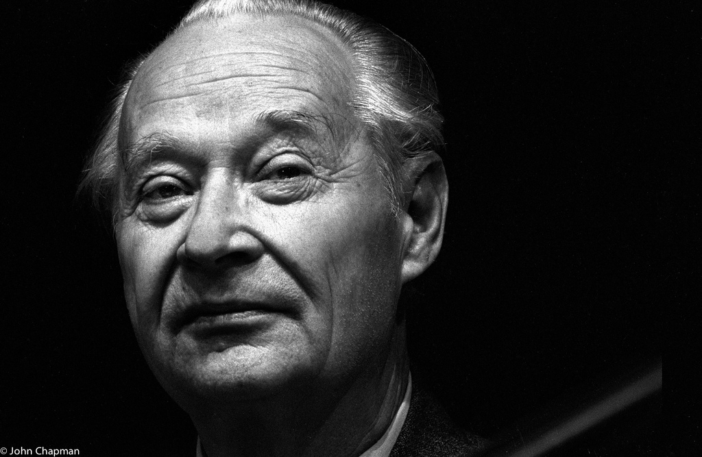 Alexander Dubcek succeeix Novotny com 1er secretari del P.C. De Txecoslovàquia