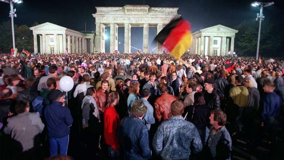 Signatura a Bonn del tractat d’unió entre RFA i RDA