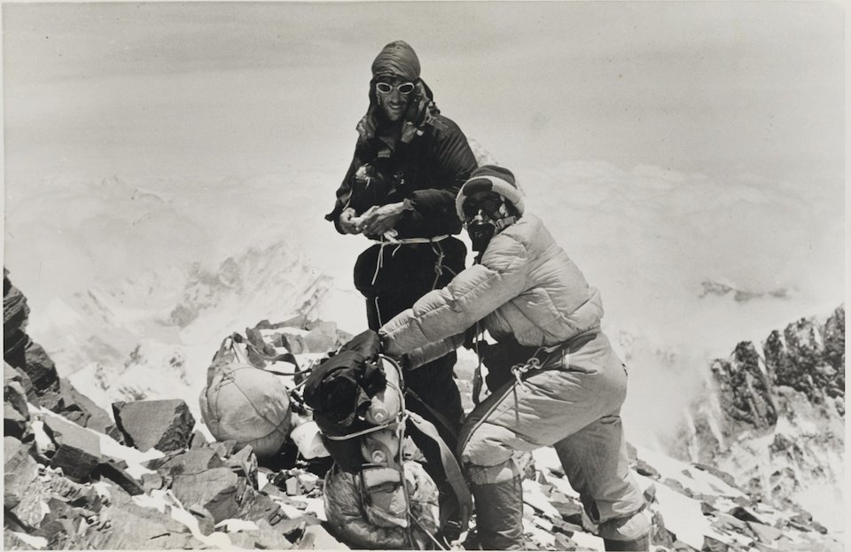 Primera ascensió a l’Everest per Edmund Hillary i Tensing Norgay