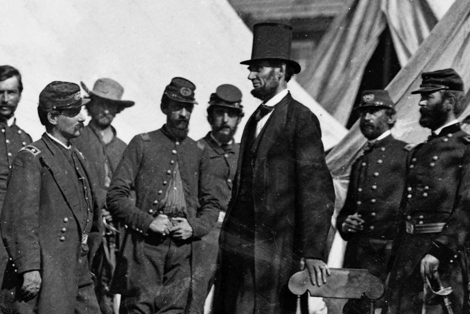 Abraham Lincoln accedeix a la presidència del EEUU