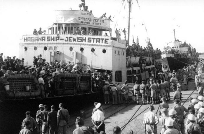 Sortida de Marsella del vaixell Exodus cap a Palestina