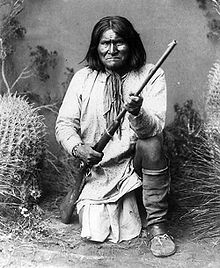 Cochise signa un tractat de pau amb els EEUU