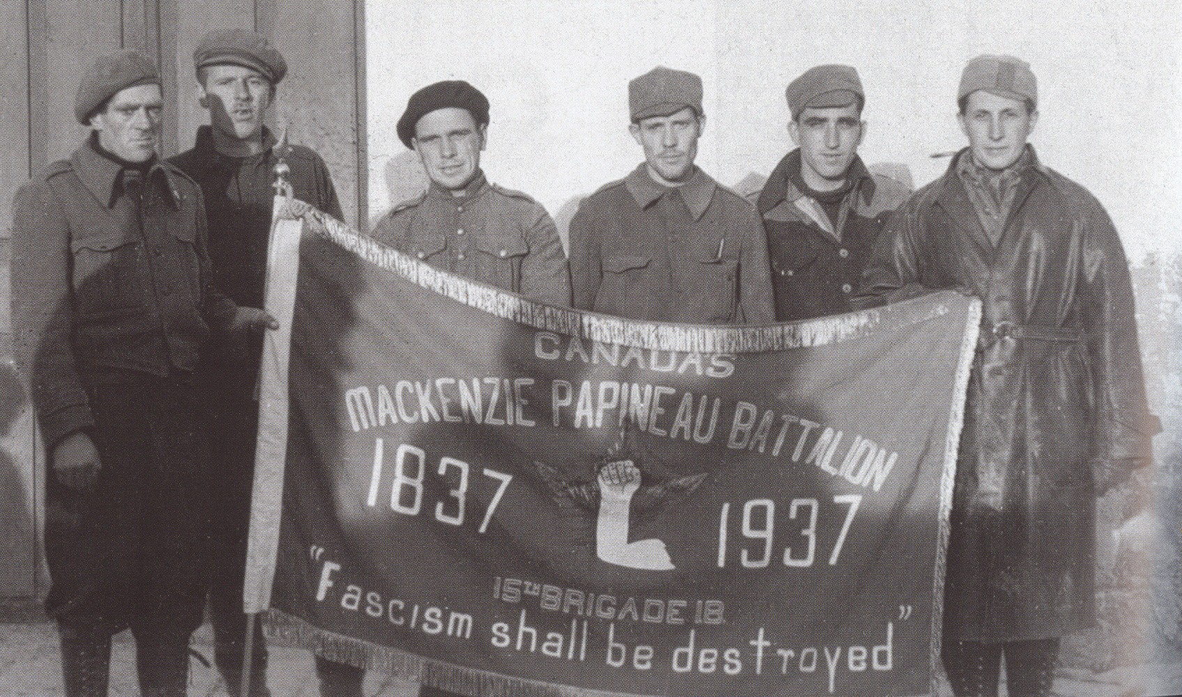 Arriben a Espanya les primeres Brigades Internacionals
