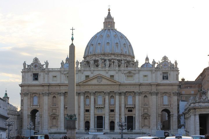 Consagració de la basìlica de Sant Pere a Roma