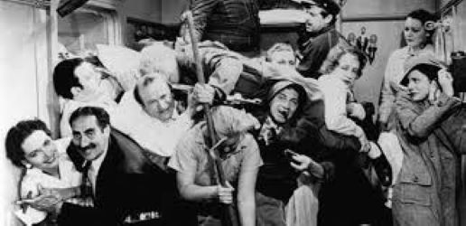 Estrena del film dels germans Marx “Una nit a l’òpera”, el primer amb sols 3 germans