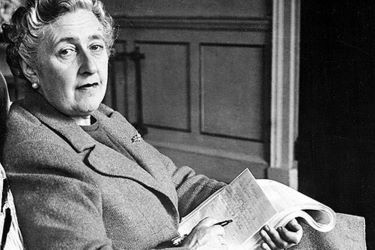 Naixement de la novel·lista britànica Agatha Christie