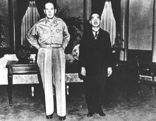 Missatge de Hiro Hito abjurant del origen diví i proclamant la democràcia