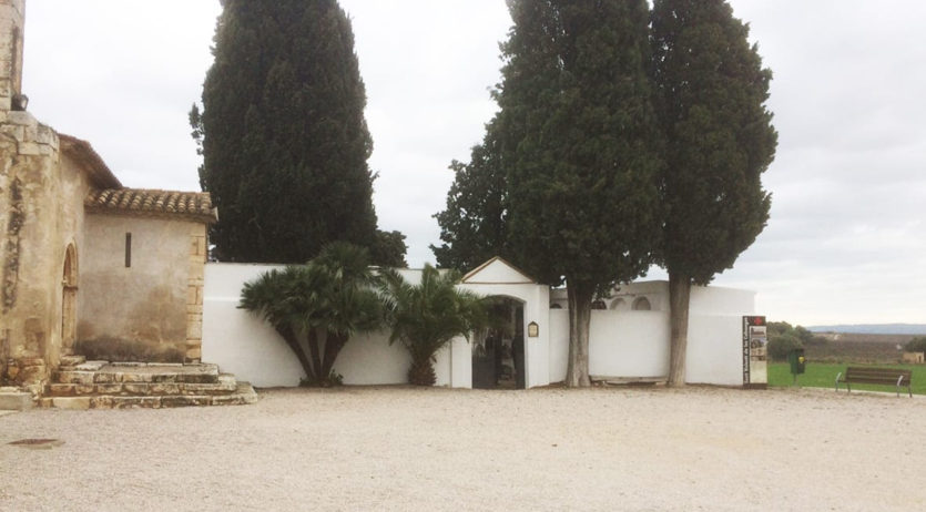 La Diputació ha lliurat a l’Ajuntament de Les Cabanyes l’inventari del cementiri municipal