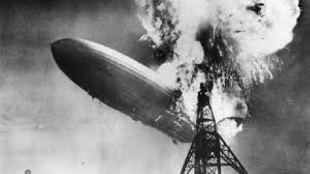 Incendi del zeppeli alemany Hindenburg a Lakehurst