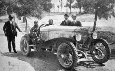 Lliurada a Barcelona la matrícula 0001 a un Hispano Suiza