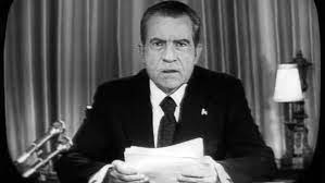 Dimissió del president dels EEUU Richard Nixon per l’escàndol Watergate