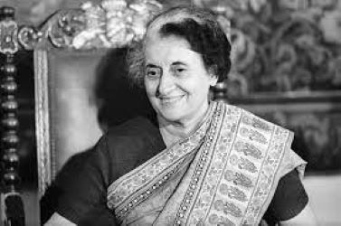 Naixement de la primera ministra índia Indira Gandhi