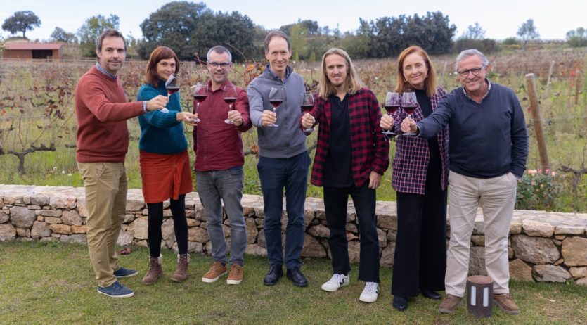 L’Associació de Viticultura Regenerativa promou un canvi de paradigma a les vinyes