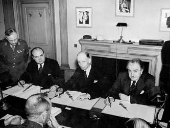 Constitució a Londres del Benelux