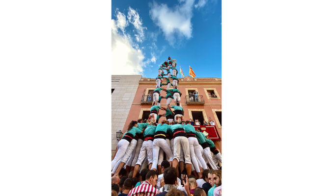 Els Castellers de Vilafranca estrenen el 5 de 9 amb folre a tres dies de Sant Fèlix