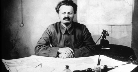 Naixement del revolucionari rus Lleó Trotski