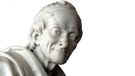 Naixement a Paris del escriptor i filòsof francès Voltaire (François Marie Arouet)