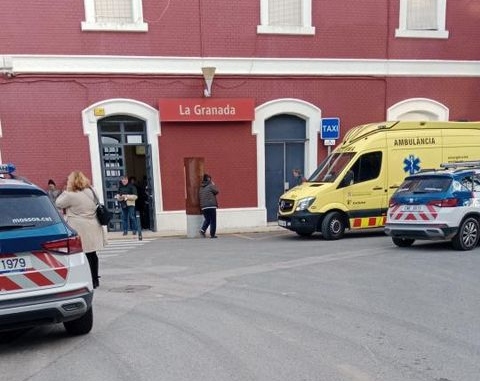 Un tren atropella a una persona a pocs metres de l’estació de la Granada