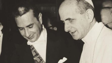 Elecció de Giovanni Battista Montini com a papa amb el nom de Pau VI