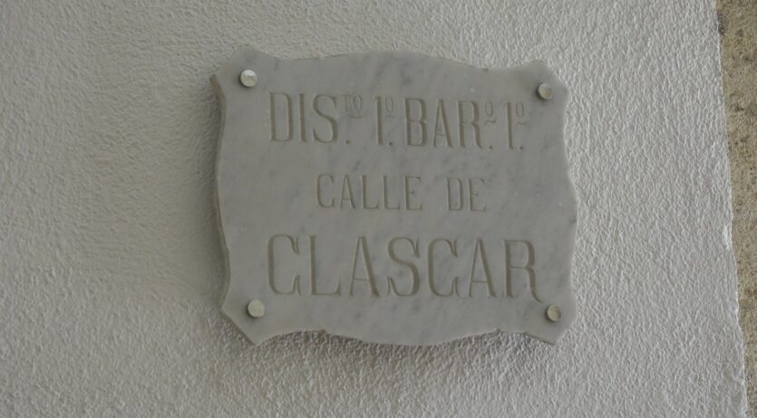 L’IEP i el Consell Comarcal recuperen una placa de 120 anys d’Hermenegild Clascar