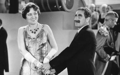 Naixement del còmic nord-americà Groucho Marx