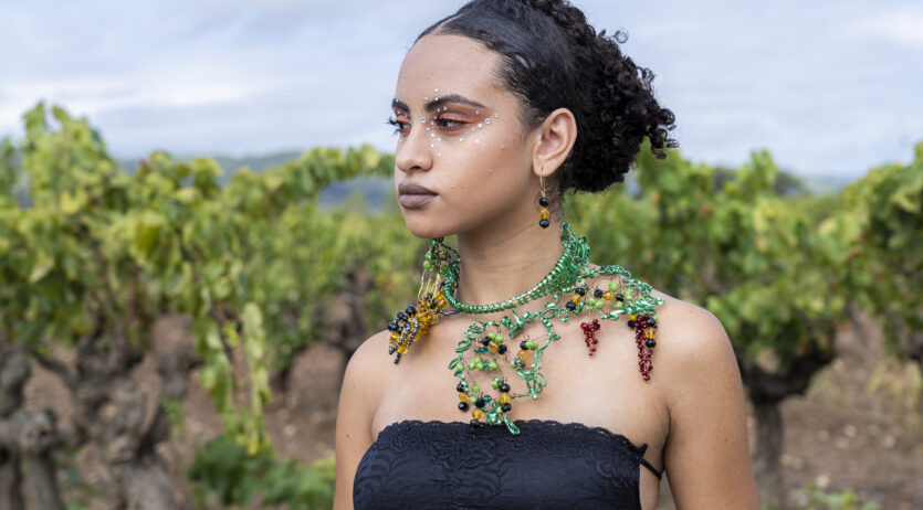 Viticultura i joieria van de la mà al projecte ‘Vida a la vinya’ de Sumarroca