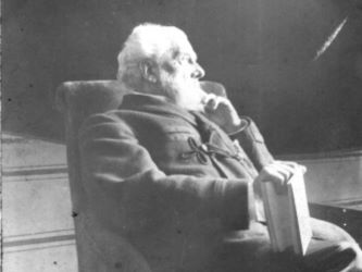 Naixement a Barcelona de Victor Balaguer i Cirera
