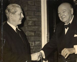 Mort a Chelwood Gate de l’ex-primer ministre anglès Harold Macmillan