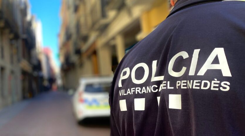 La Policia Local de Vilafranca deté dos individus que intentaven robar un cotxe