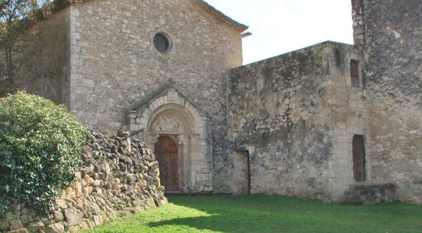Avinyonet seguirà gestionant la rehabilitació del monestir de Sant Sebastià 25 anys més