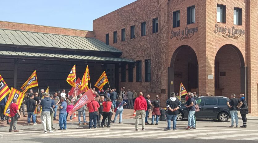CCOO denuncia «atacs a la llibertat sindical» a Juvé & Camps