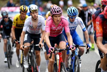 Inici a Milà del primer Giro d’Itàlia