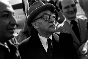 Mort del historiador Claudi Sànchez-Albornoz, darrer president de la II República