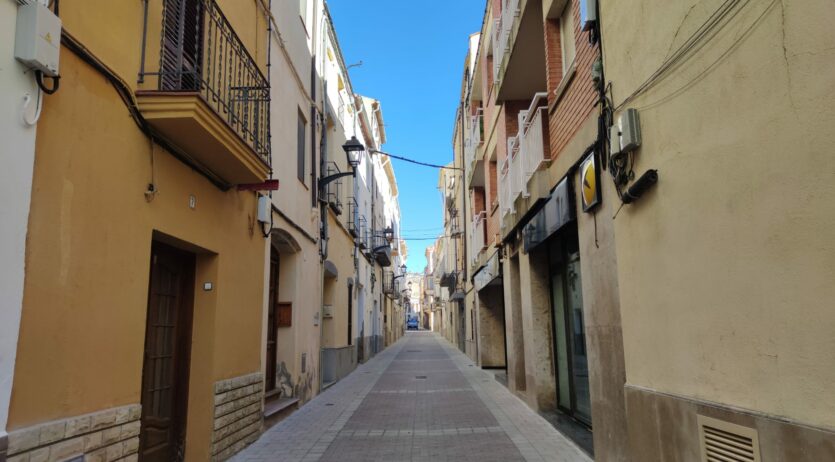 Sant Quintí de Mediona millora l’accessibilitat al nucli comercial amb obres al c/ Joan Sardà