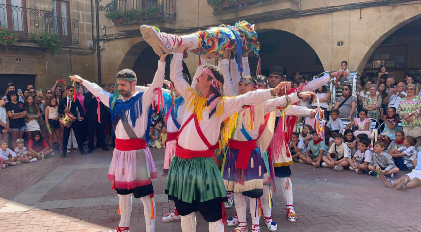 Vilafranca acull aquest dissabte la primera Mostra Intercultural de Construccions Humanes