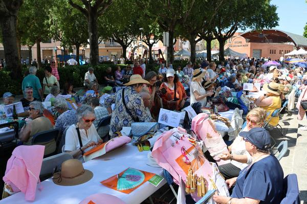 Sant Sadurní acull la 38a Diada de la Puntaire amb més de sis-centes participants