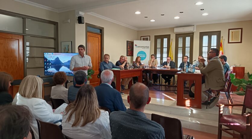 La Mancomunitat obre una central de compres i presenta una nova aplicació web