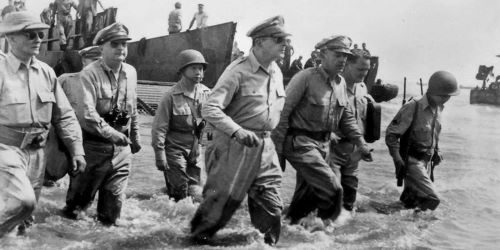 Corea del Nord creua el paral·lel 38. Inici de la Guerra de Corea