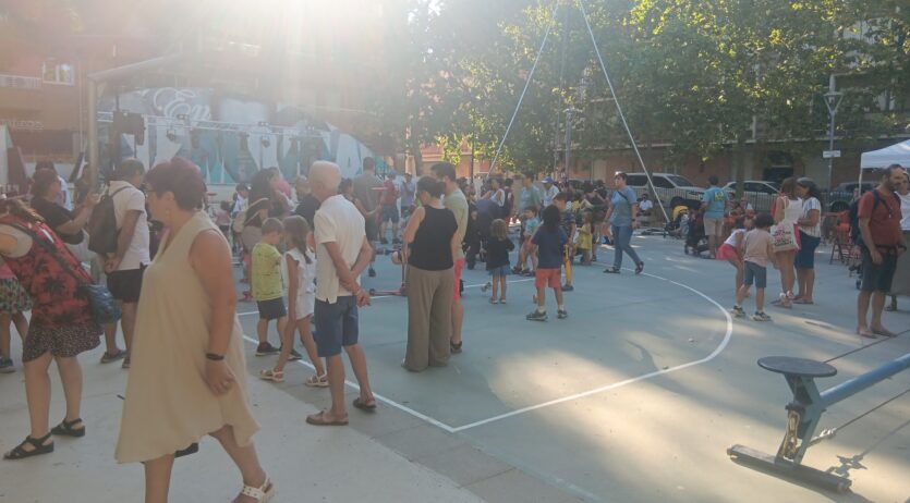 El parc del Tívoli s’omple de circ amb activitats i espectacles per tots els públics