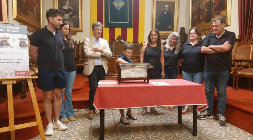 Ja es coneixen els premiats per gaudir de la Festa Major 2025 des del balcó de l’Ajuntament